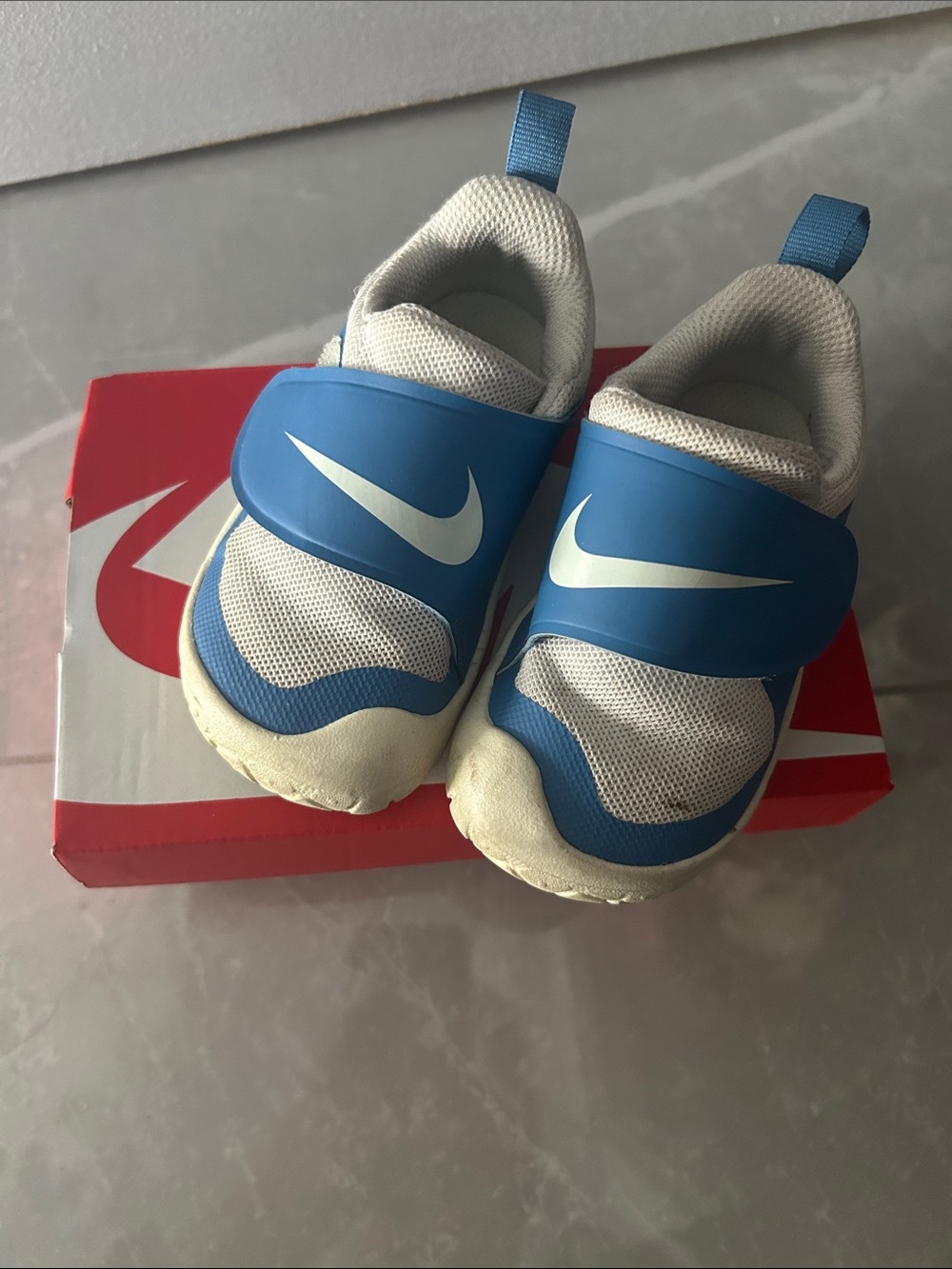 Nike Kids White and Light Blue Slip-On Sneakers - SWOOSH !